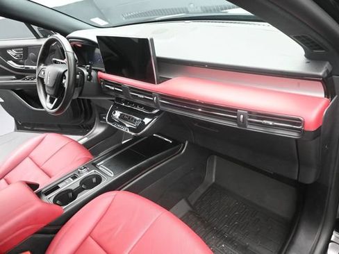 Certified 2025 Lincoln Corsair Grand Touring AWD/4WD image 30