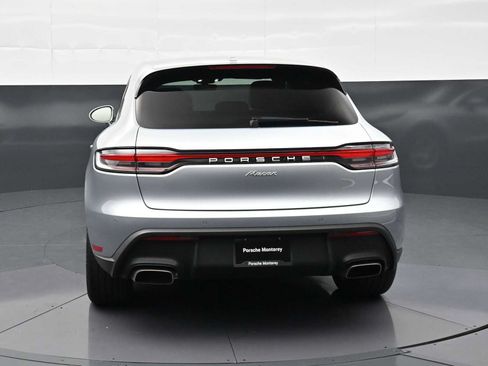 Certified 2025 Porsche Macan AWD/4WD image 23