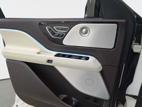 Used 2023 Lincoln Aviator Black Label image 27