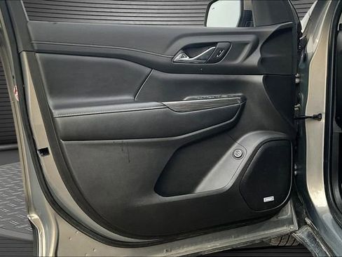 Used 2019 GMC Acadia SLT AWD/4WD image 19