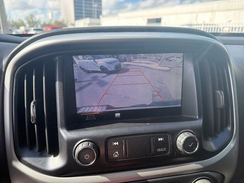 Used 2019 Chevrolet Colorado LT w/ LT Convenience Package image 4