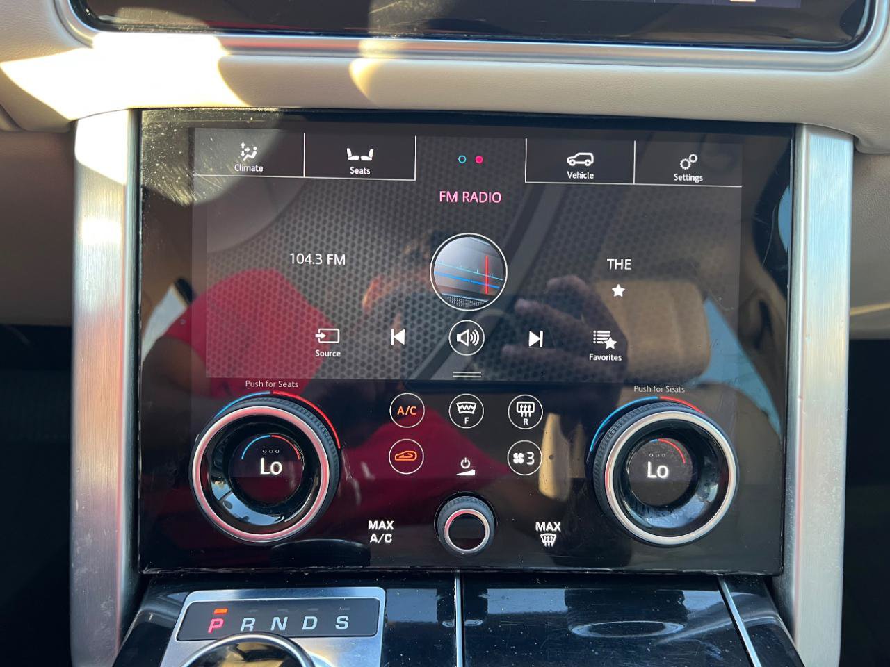 Used 2018 Land Rover Range Rover Supercharged AWD/4WD image 34