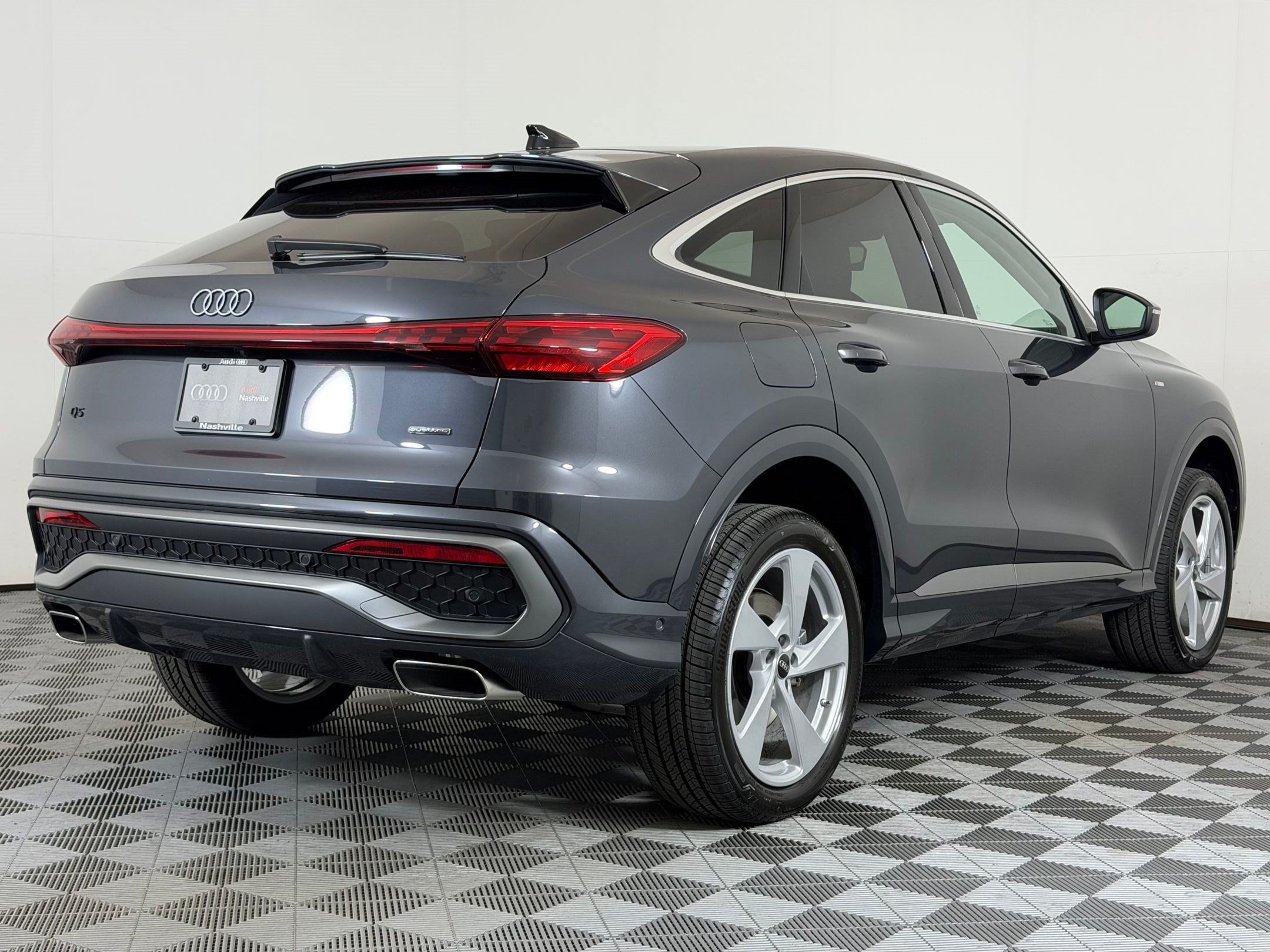 New 2026 Audi Q5 Premium Plus AWD/4WD image 9