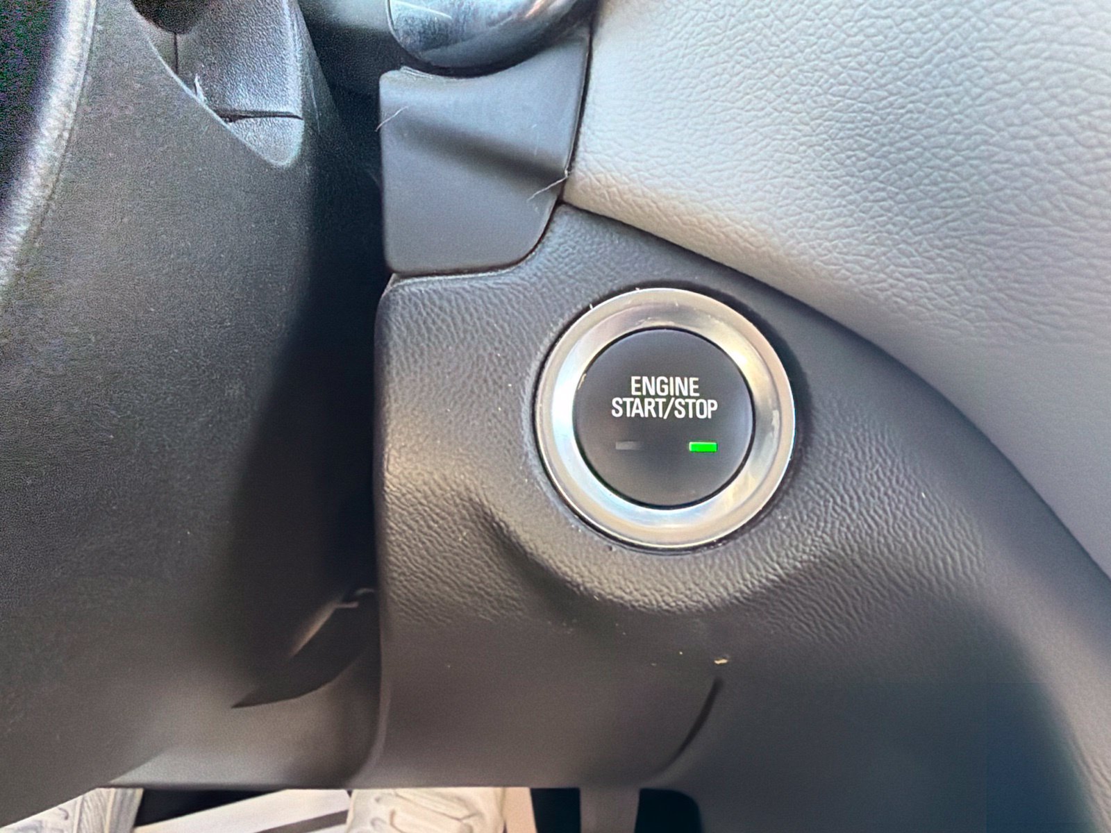 Certified 2022 Chevrolet Equinox LS w/ LS Convenience Package FWD image 18
