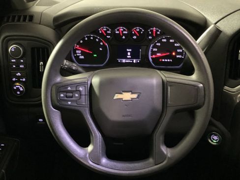 Used 2023 Chevrolet Silverado 1500 Custom AWD/4WD image 16
