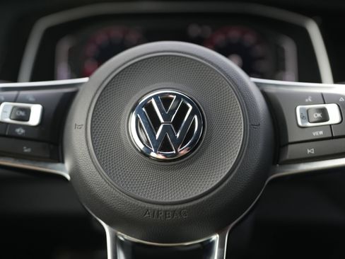 Used 2019 Volkswagen Jetta GLI Autobahn image 19