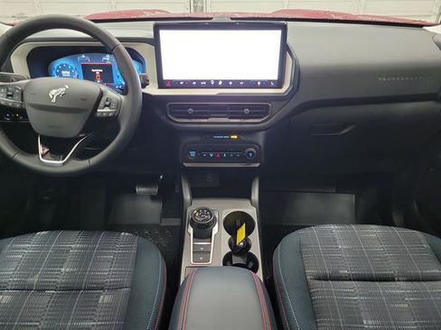 Used 2025 Ford Bronco Sport Heritage w/ Convenience Package image 13