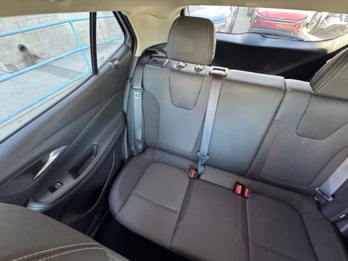 Used 2025 Buick Encore GX Preferred AWD/4WD image 39