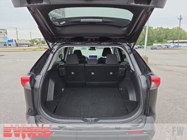 Certified 2025 Toyota RAV4 LE AWD/4WD image 27