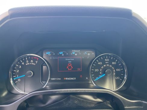 Used 2015 Ford F150 Lariat w/ Equipment Group 502A Luxury image 29