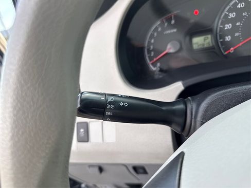 Used 2012 Toyota Sienna LE image 16