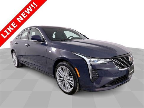 Used 2025 Cadillac CT4 Premium Luxury image 2