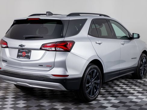 Used 2022 Chevrolet Equinox RS w/ Infotainment Package AWD/4WD image 7