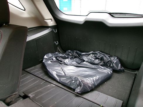 Used 2017 Chevrolet Equinox LT w/ Convenience Package image 12