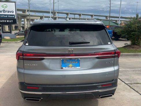 Used 2025 Buick Enclave Preferred FWD image 6