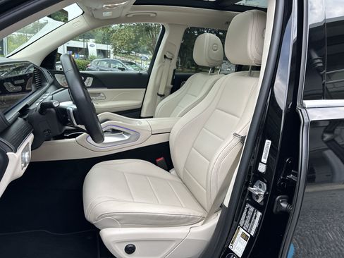 Certified 2025 Mercedes-Benz GLS 450 4MATIC image 23