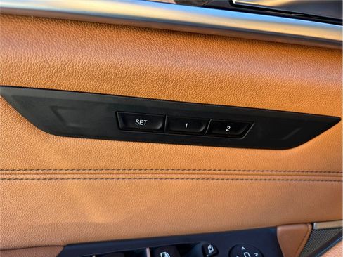 Used 2021 BMW 530i xDrive w/ Premium Package image 23