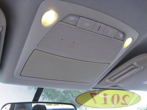 Used 2017 Nissan Sentra SR w/ SR Midnight Edition image 33