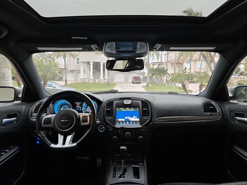 Used 2012 Chrysler 300 SRT8 w/ 19-Premium Speaker Group image 65