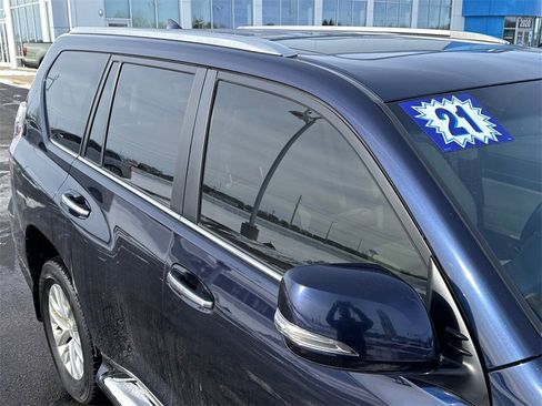 Used 2021 Lexus GX 460 Premium image 12