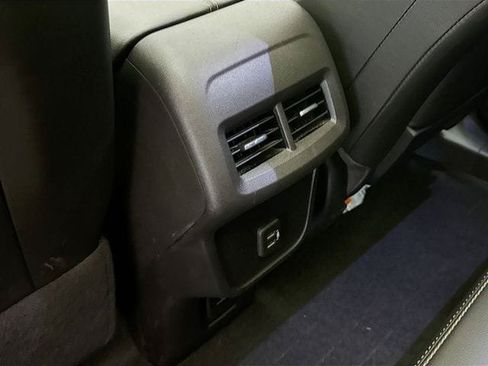 Used 2024 GMC Terrain AT4 w/ Infotainment Package II AWD/4WD image 28
