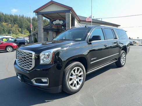 Used 2019 GMC Yukon XL Denali w/ Open Road Package AWD/4WD image 1