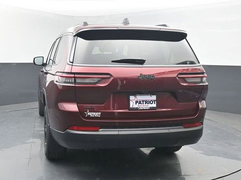 New 2026 Jeep Grand Cherokee L Limited w/ Limited Altitude Package AWD/4WD image 4