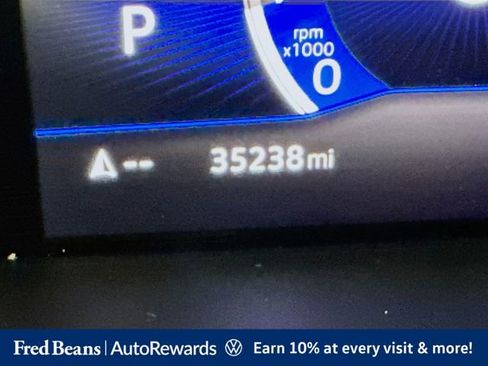 Used 2023 Volkswagen Taos SE w/ Panoramic Sunroof Package AWD/4WD image 16