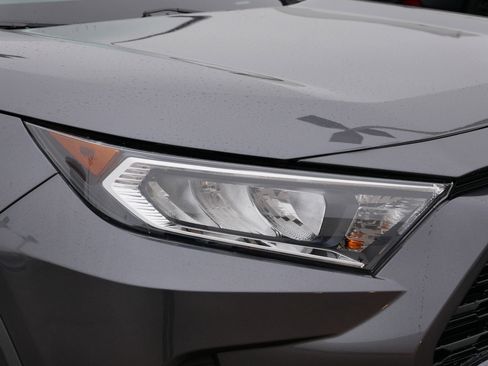 Used 2021 Toyota RAV4 XLE w/ Carpet Mat Package (TMS) image 16