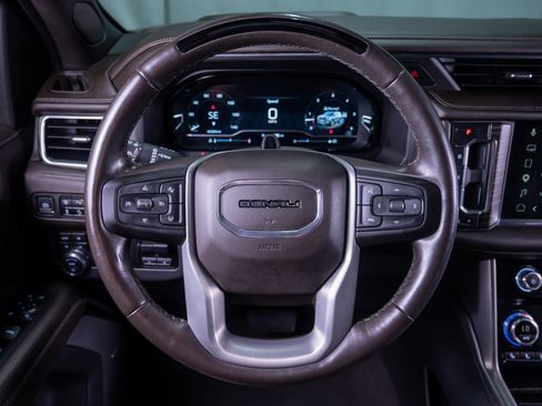 Used 2023 GMC Yukon Denali w/ Denali Reserve Package AWD/4WD image 16