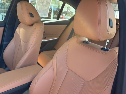 Certified 2025 BMW 330i Sedan w/ Premium Package image 25