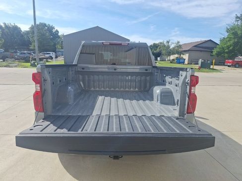 Used 2024 Chevrolet Silverado 1500 LT AWD/4WD image 19