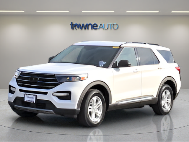 Used 2020 Ford Explorer XLT w/ Equipment Group 202A AWD/4WD image 3