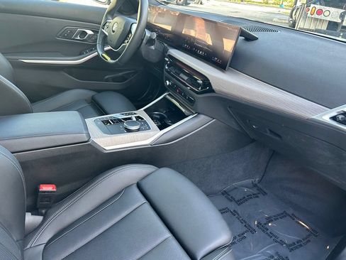 Used 2025 BMW 330i Sedan RWD image 31