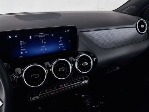 Certified 2026 Mercedes-Benz GLA 250 image 20