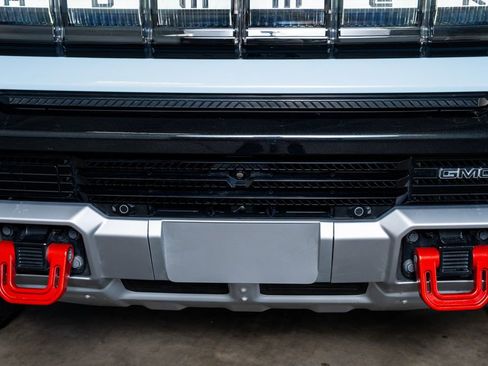 Used 2024 GMC Hummer EV 3X w/ LPO, Illumination Package image 17