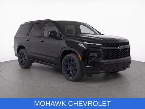 Used 2024 Chevrolet Traverse RS w/ LPO, Floor Liner Package AWD/4WD image 2