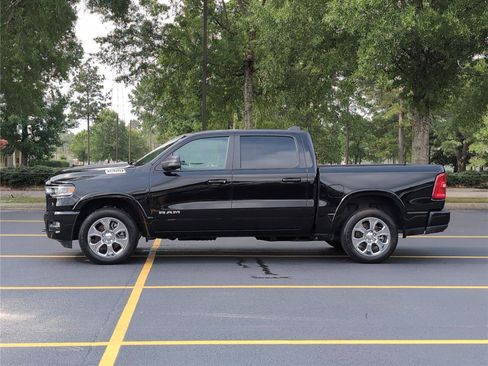 Used 2026 RAM 1500 Big Horn AWD/4WD image 2