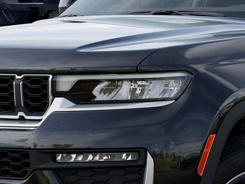 New 2026 Jeep Grand Cherokee L Limited w/ MOPAR Finishing Package AWD/4WD image 21