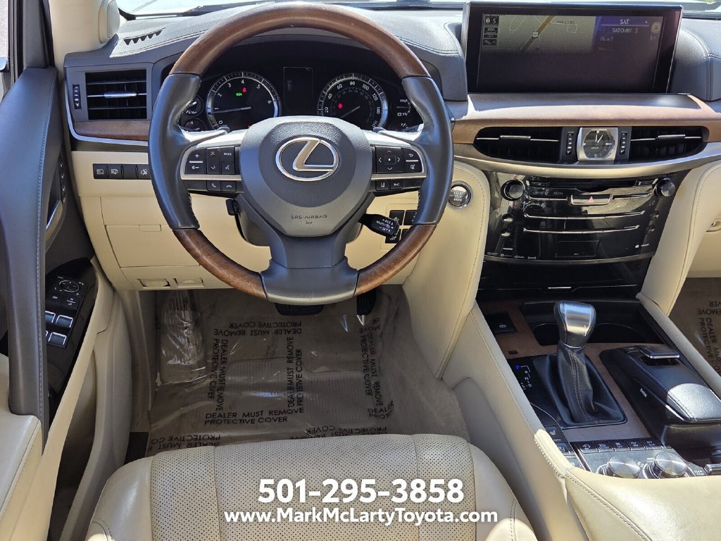 Used 2019 Lexus LX 570 4WD w/ Luxury Package image 11
