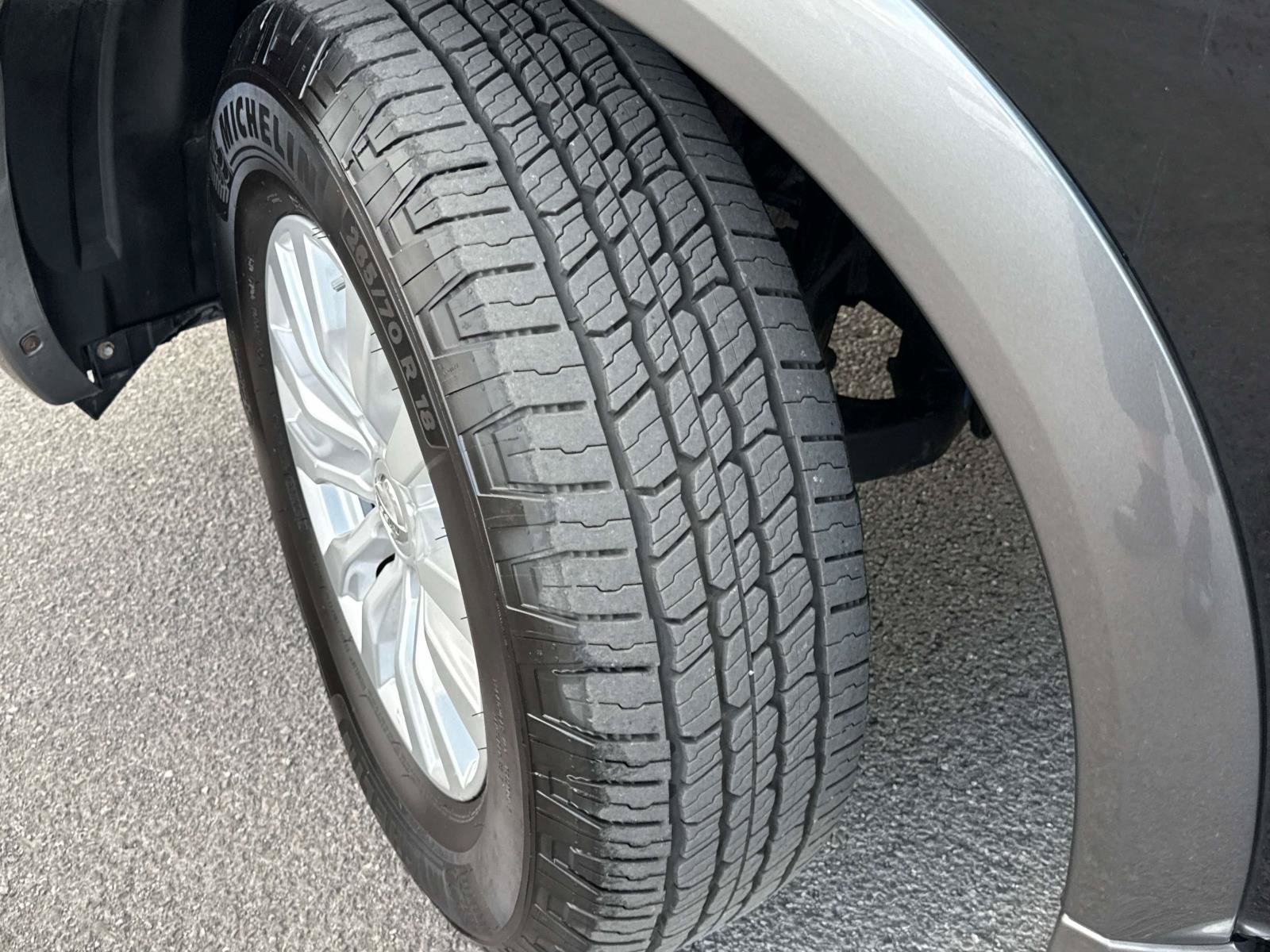 Used 2017 Nissan Armada SV AWD/4WD image 8