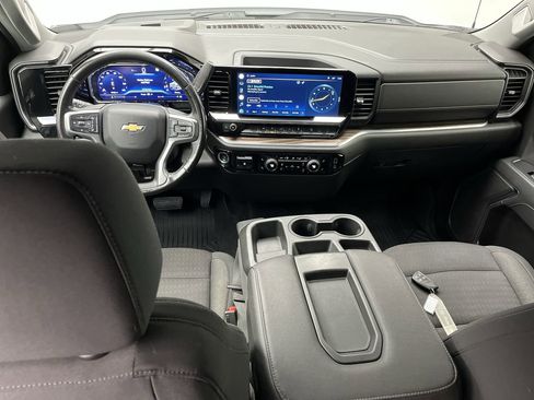 Certified 2022 Chevrolet Silverado 1500 LT image 4