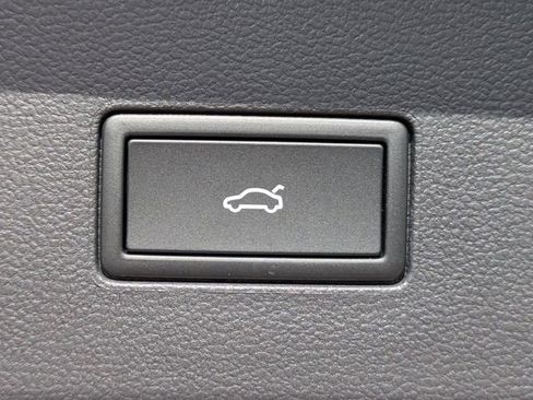 New 2026 Volkswagen Atlas SEL image 15