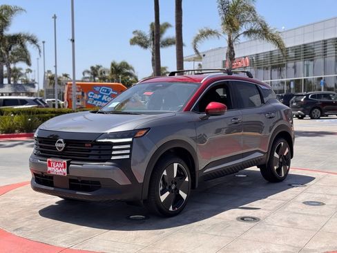 New 2025 Nissan Kicks SR image 4