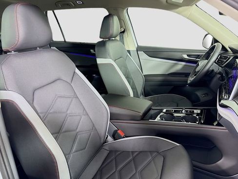 New 2026 Volkswagen Atlas Peak Edition AWD/4WD image 31