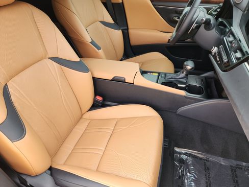 Used 2023 Lexus ES 350 Ultra Luxury image 14