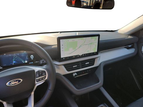 New 2026 Ford Explorer Active image 19