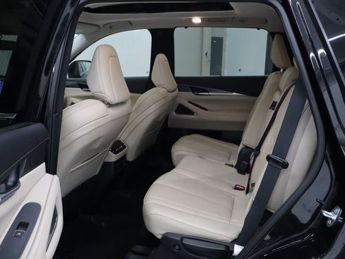 Used 2023 INFINITI QX60 Luxe w/ Performance Audio Package FWD image 28