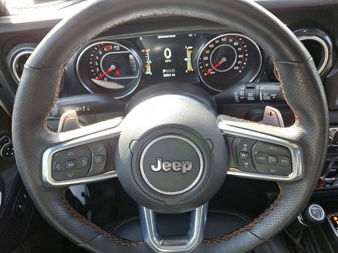 Certified 2022 Jeep Wrangler Unlimited Rubicon w/ Dual Top Group image 19