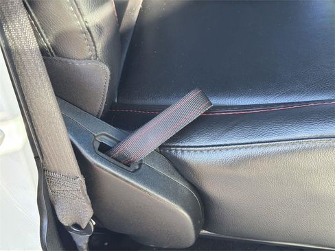 Used 2021 Jeep Wrangler Unlimited Rubicon image 31